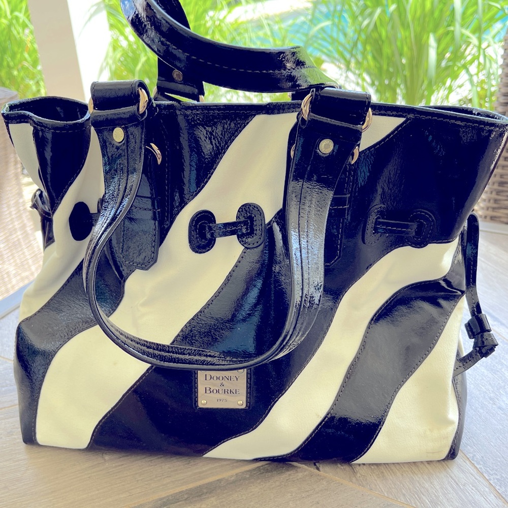 Dooney& Bourke black and white Patent leather large bag